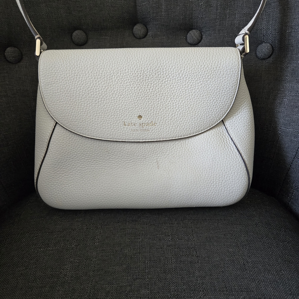 kate spade Pebbled Leather Shoulder Bag in Light Gray with Gold Logo
